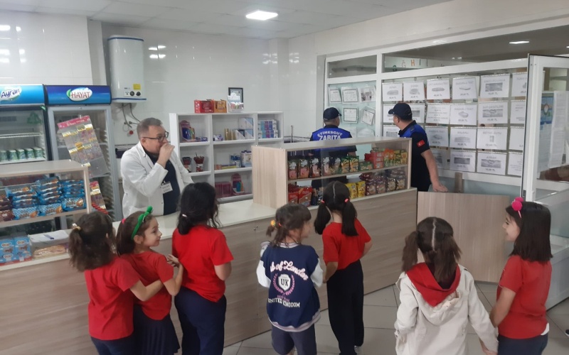ETİMESGUT BELEDİYESİ ZABITA EKİPLERİNDEN OKUL KANTİNLERİNE SIKI DENETİM